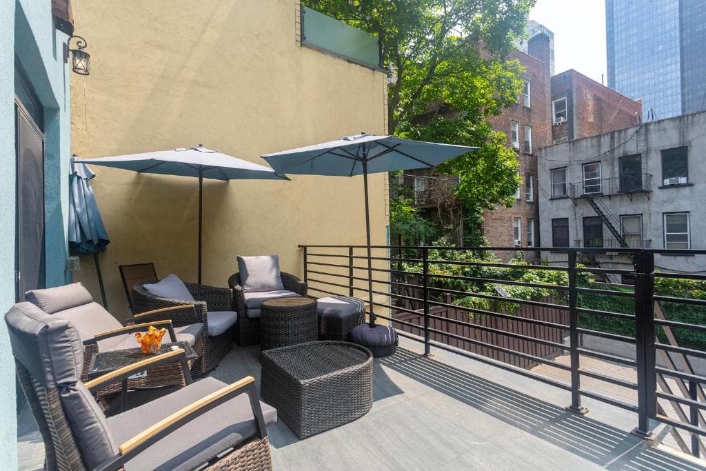 Little manhattan 5 min walk to Times Square Private bathroom World cup 2026 ready