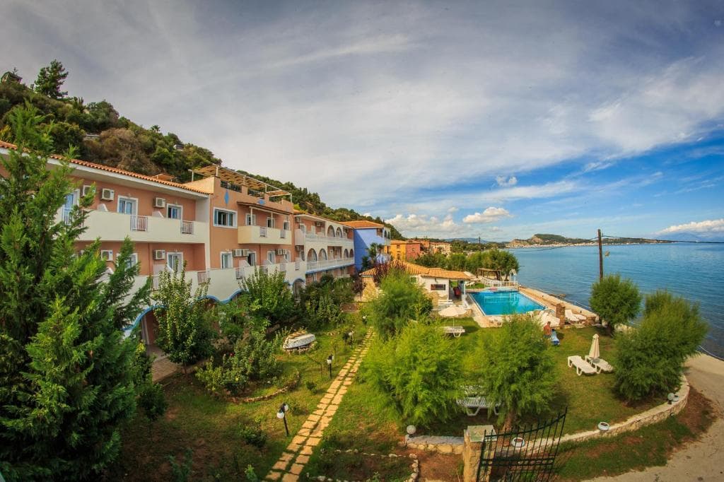 Agoulos Beach Hotel